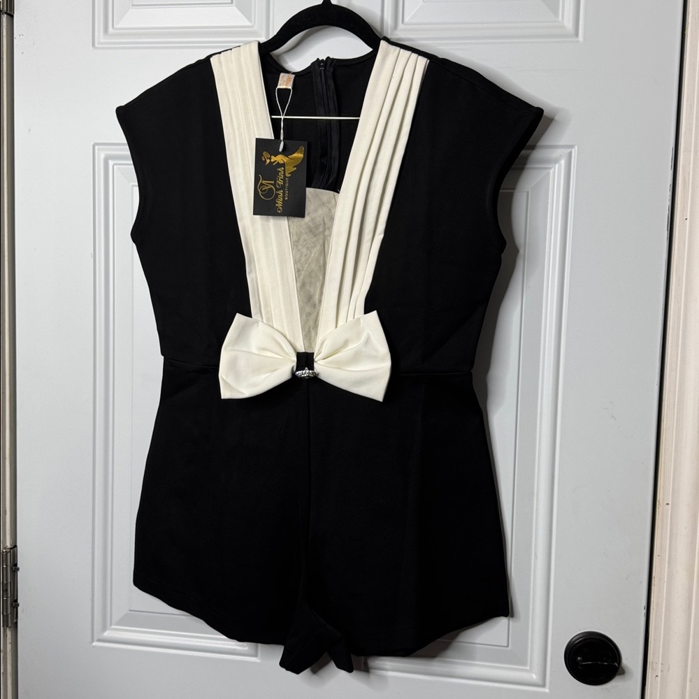 Elegant Black and White Romper Jumpsuit short